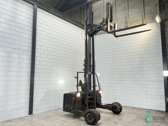 Moffett M4 24.4 WKH10.256 9 17748