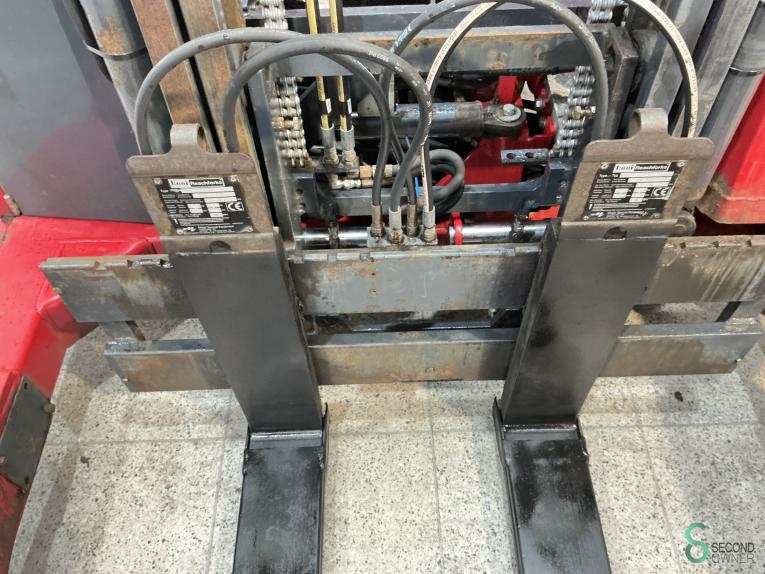 Moffett M4 24.4 WKH10.257 53 17747