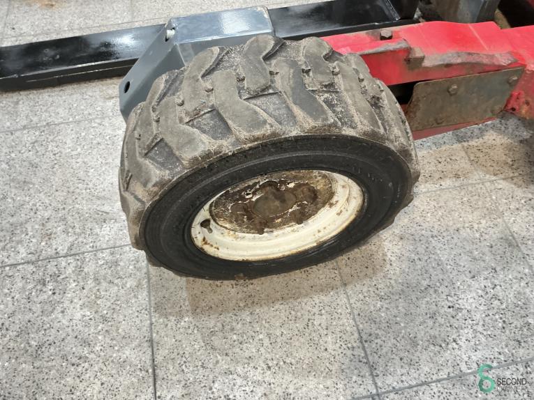 Moffett M4 24.4 WKH10.257 68 17747