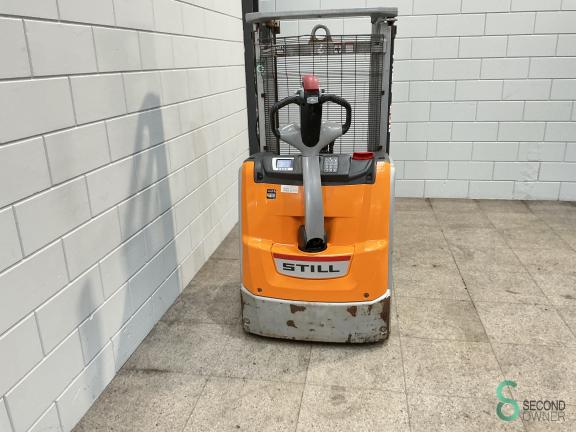 Still EXV 16 WKH9.998 5 17437