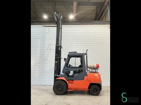 Toyota 02-7 FG 40 WKH10.861 7 18512