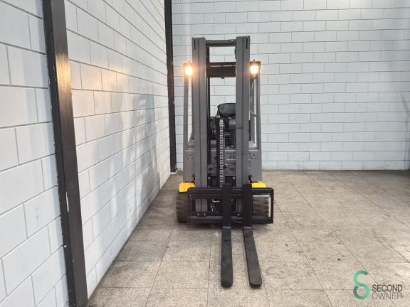 Jungheinrich EFG 220 WKH12.309 4 20450