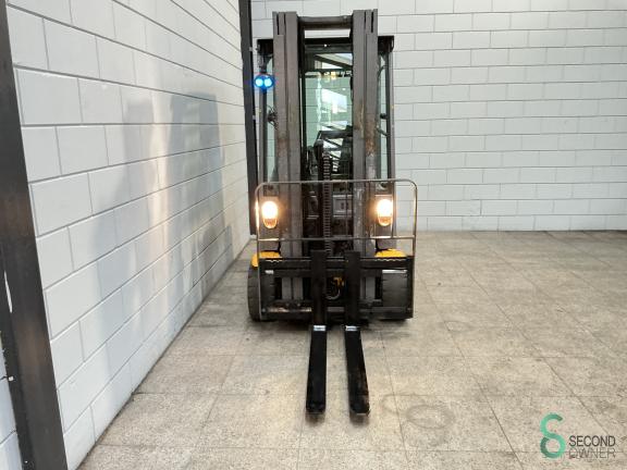 Jungheinrich EFG 320 WKH10.893 4 18557