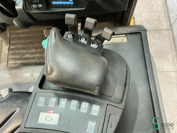 Jungheinrich EFG 320 WKH10.893 12 18557