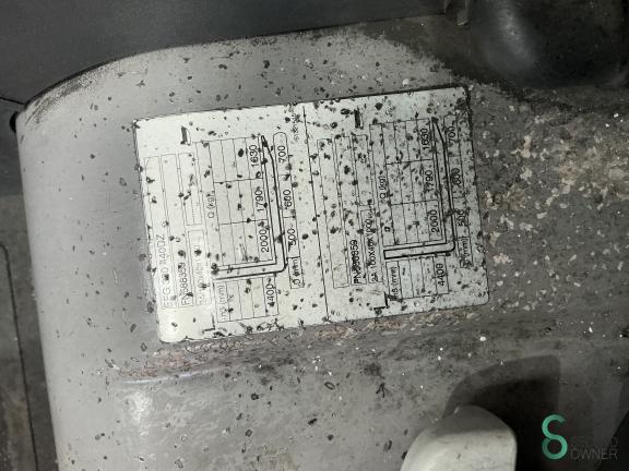 Jungheinrich EFG 320 WKH10.893 16 18557