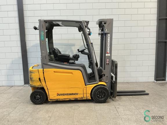 Jungheinrich EFG 320 WKH10.893 2 18557