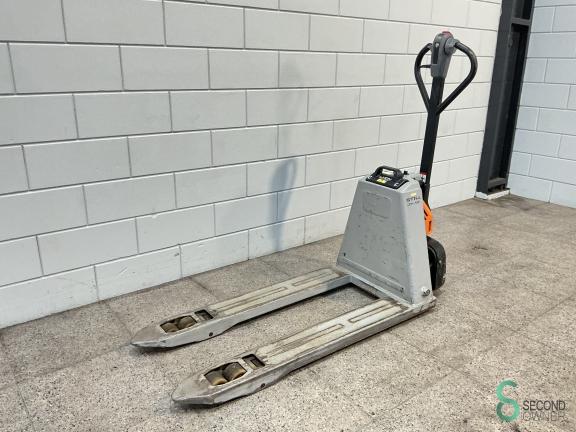 Still ECH12 WKH9.908 11 17335