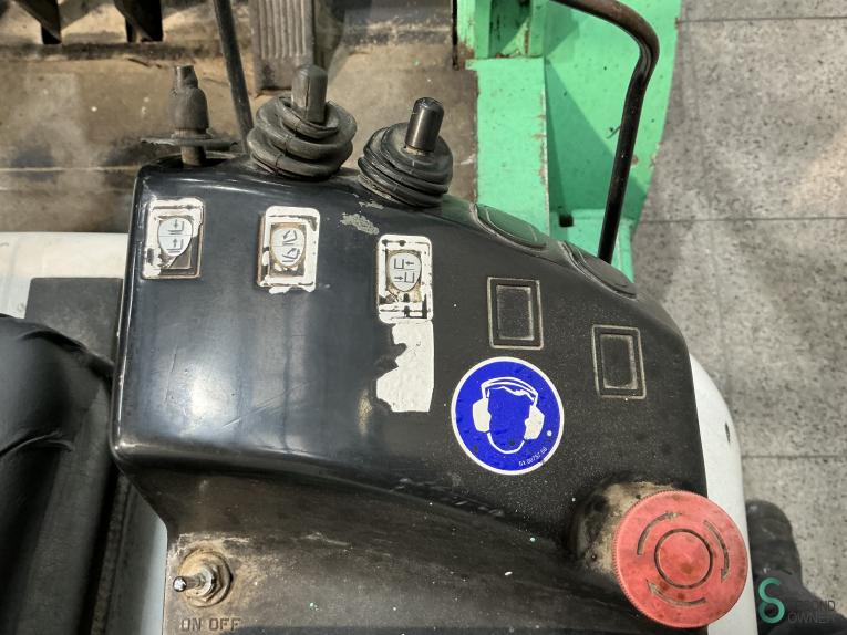 Mitsubishi FD 25 T WKH8.402 59 15281