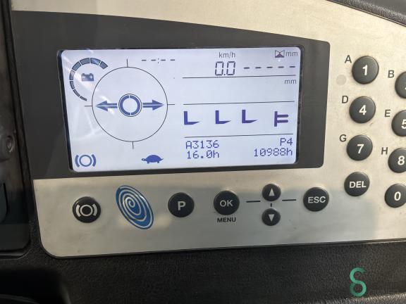 Still FM-X17 WKH11.576 5 19507