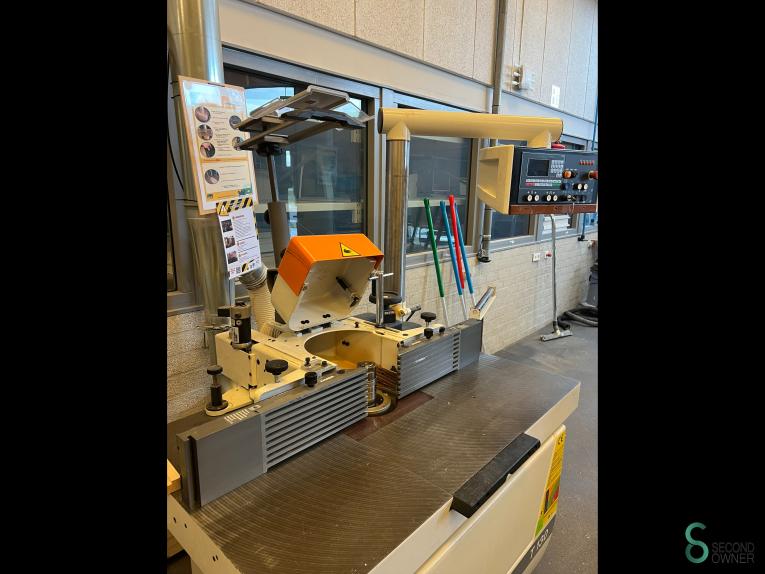 SCM T 130N HOU9.558 14 16902