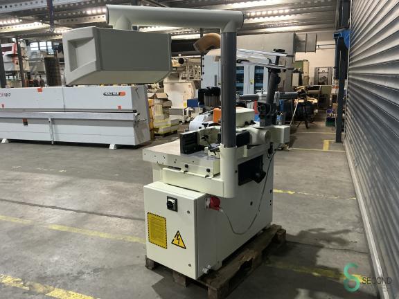 SCM T 130N HOU9.558 4 16902