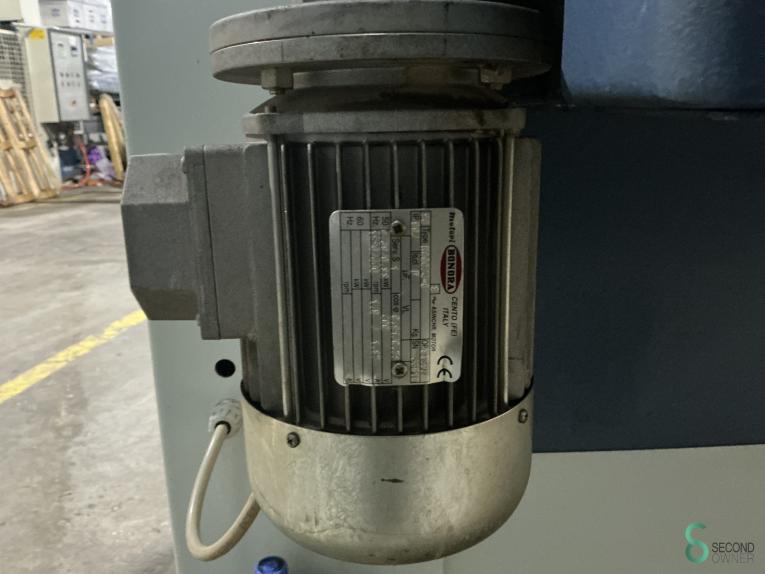 CB HOU8.675 68 15742