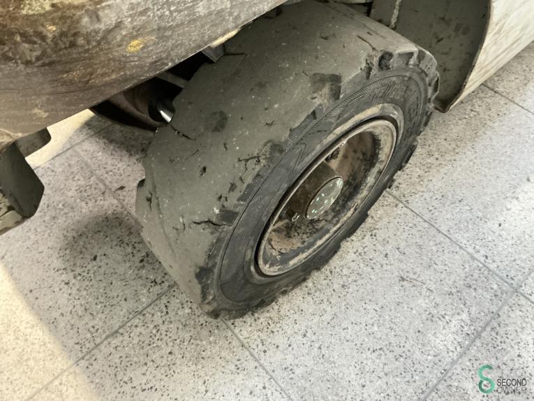 Nissan G1D2A30Q WKH9.892 52 17317