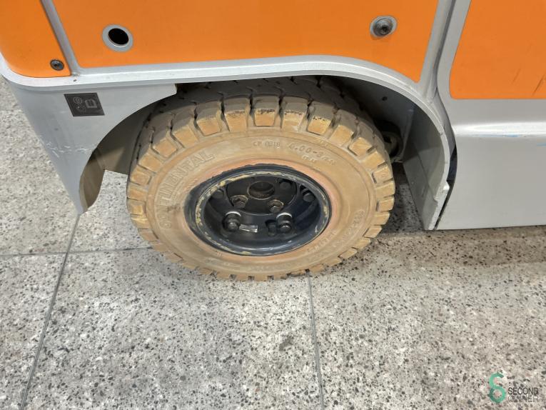 Still LTX70 WKH10.004 48 17447