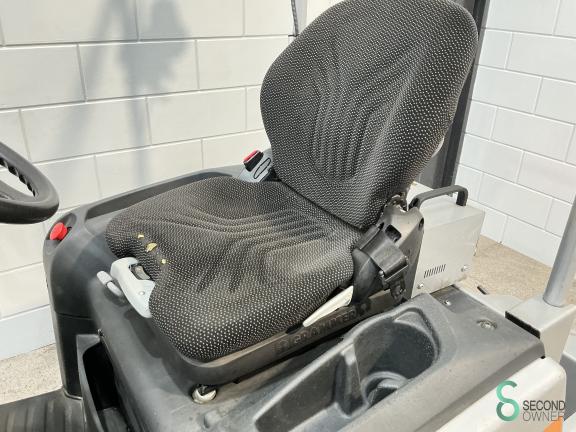 Still LTX70 WKH10.004 8 17447