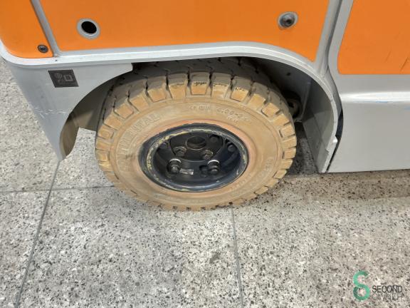 Still LTX70 WKH10.004 16 17447