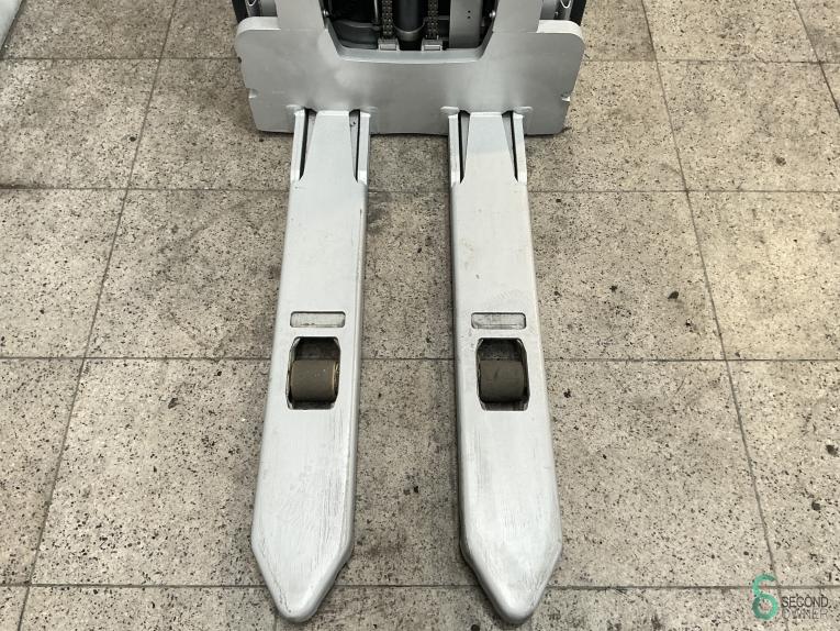 Still EXV-SF14 WKH10.654 37 18252