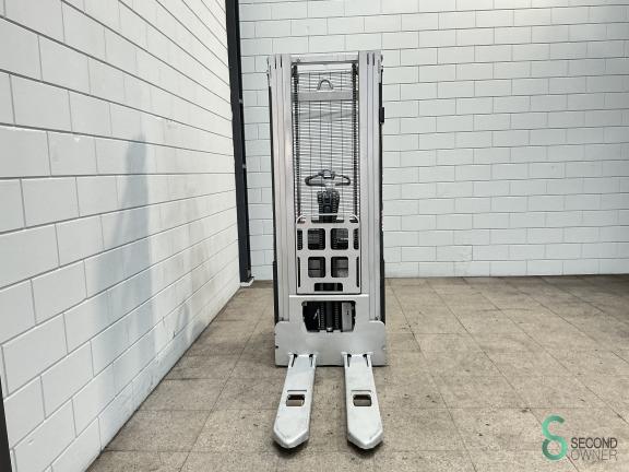 Still EXV-SF14 WKH10.654 3 18252