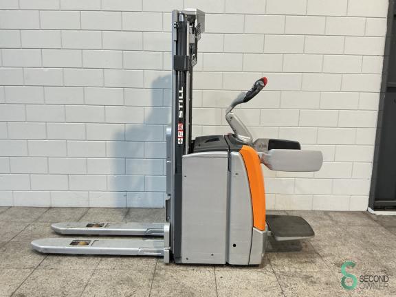 Still EXV-SF14 WKH10.077 1  17531