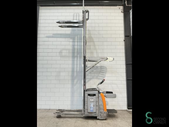 Still EXV-SF14 WKH10.578 7 18155