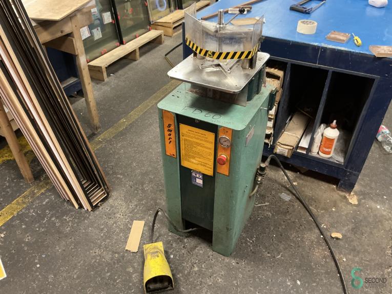 Brevetti HOU10.448 21 18483