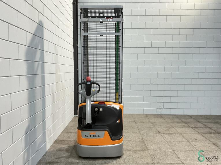 Still EXV10 WKH9.715 33 17118