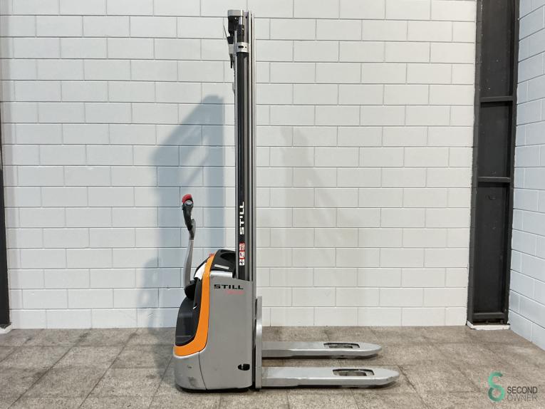 Still EXV10 WKH9.715 28 17118