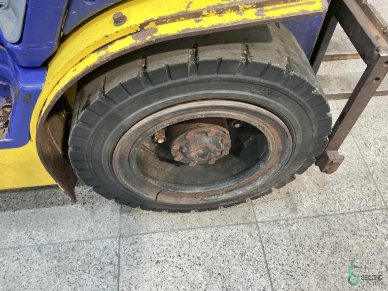 Komatsu FD 30 T 12 WKH10.617 56 18203