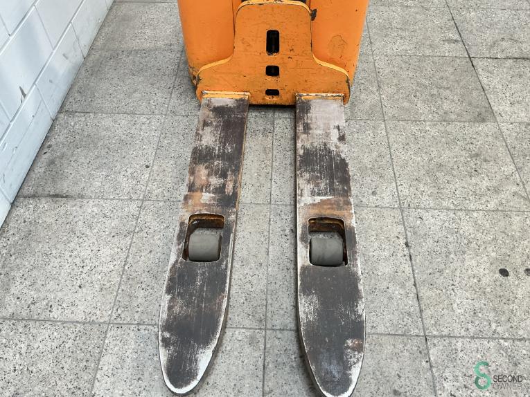 Still EGV10 WKH10.782 35 18403