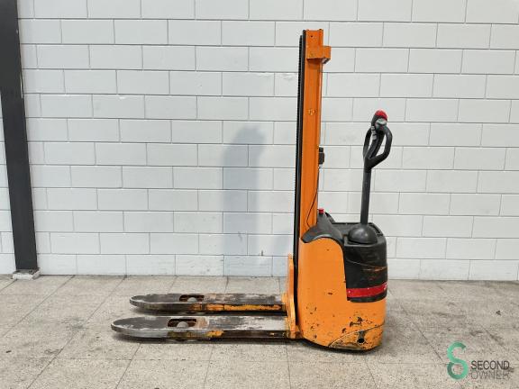 Still EGV10 WKH10.782 1  18403