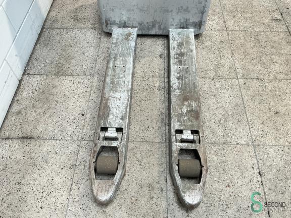 Still ECU16 WKH9.981 5 17423