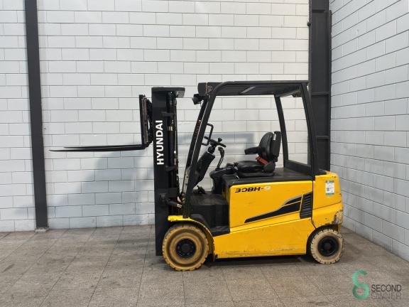 Hyundai 30BH-9 WKH11.838 19 19844