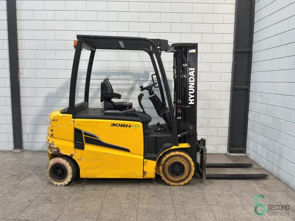 Hyundai 30BH-9 WKH11.838 4 19844