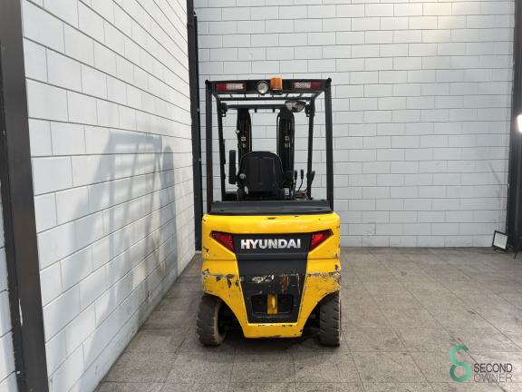 Hyundai 30BH-9 WKH11.838 6 19844