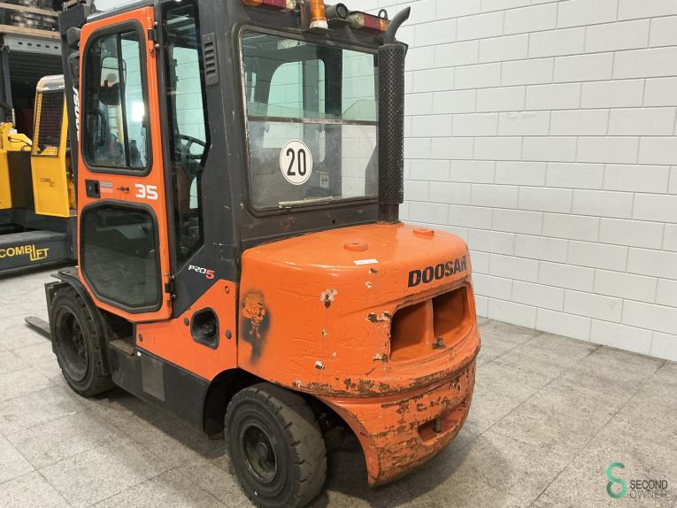 Doosan D35C-5 WKH9.885 51 17343
