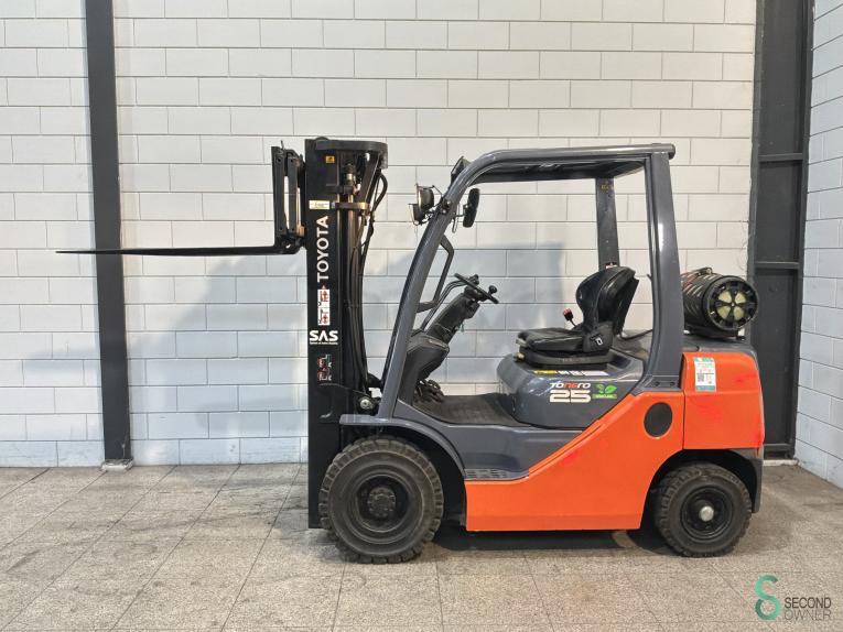 Toyota 02-8 FGF 25 WKH12.240 45 20373