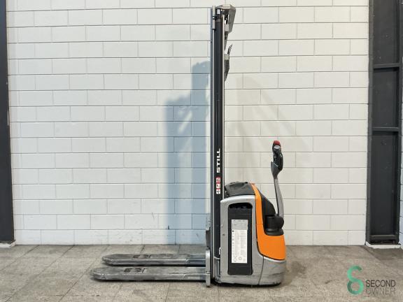 Still EXV14C WKH10.695 1  18294