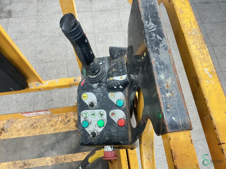 Haulotte Compact 10 BOU10.467 47 18015