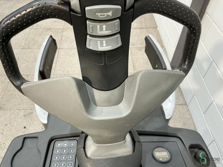 Still EXH-SF25 WKH9.859 40 17280