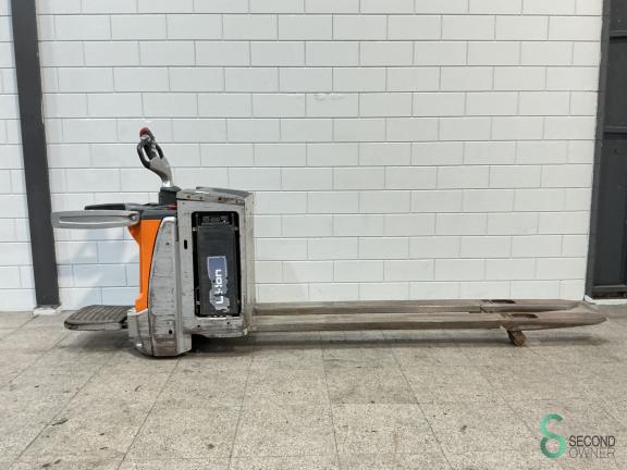 Still EXH-SF25 WKH9.859 6 17280