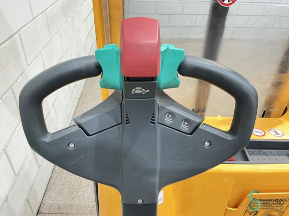 Jungheinrich EJC 112 WKH8.783 8 15883