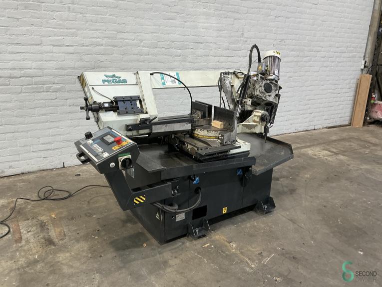 Pegas-Gonda 300x320 SHI-LR MET12.056 33 20117