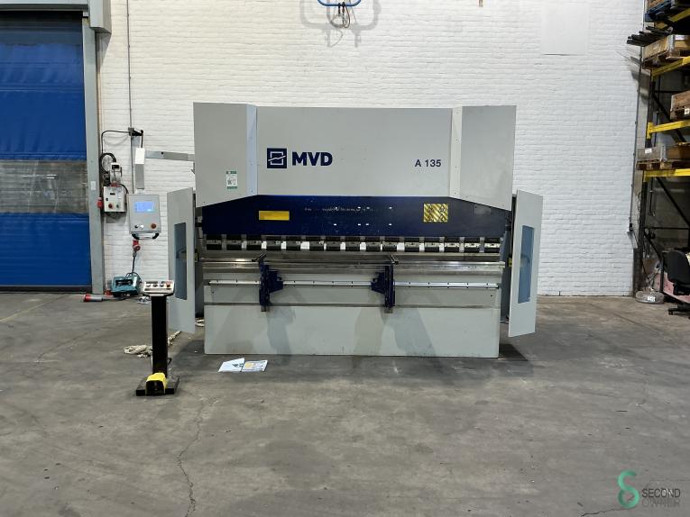 MVD A 135-3100 MET10.951 42 18715