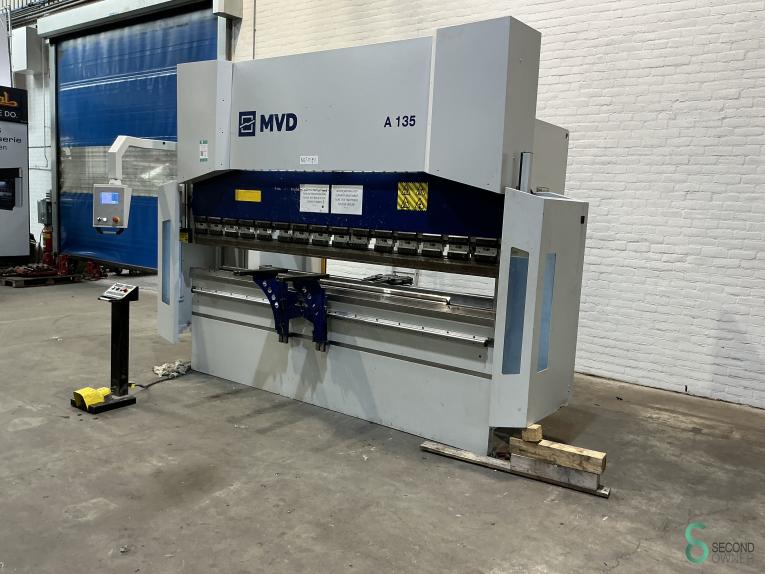 MVD A 135-3100 MET10.951 37 18715