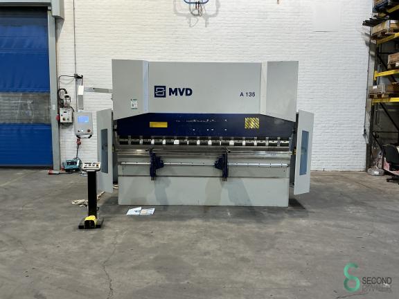 MVD A 135-3100 MET10.951 2 18715