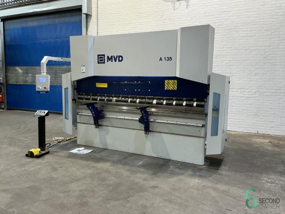 MVD A 135-3100 MET10.951 3 18715