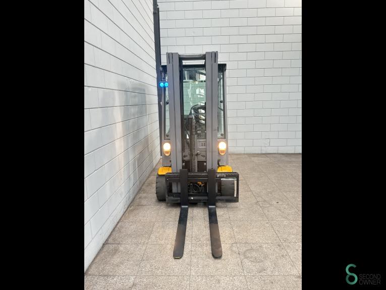Jungheinrich EFG 320 WKH10.895 47 18558