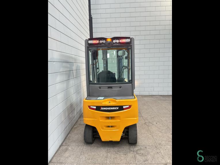 Jungheinrich EFG 320 WKH10.895 49 18558