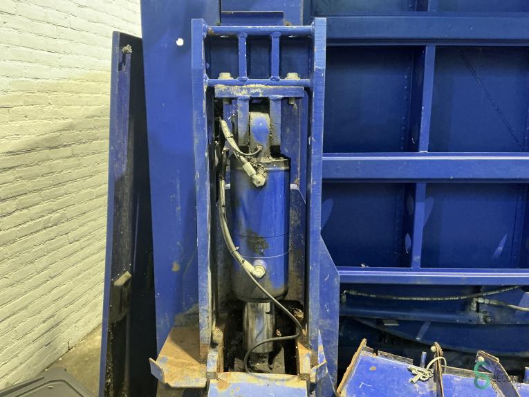 Strautmann BrikPress HP/NP 240 REC.2019 93 12178