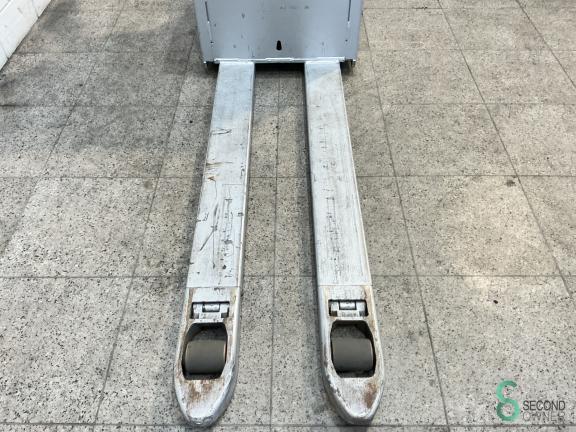 Still EXH-SF20 WKH9.876 5 17304